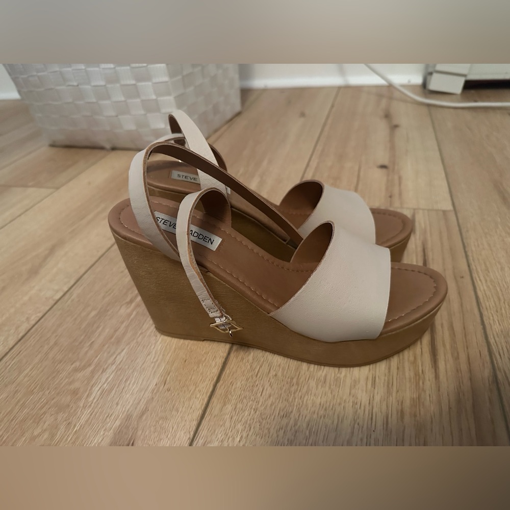 Steve Madden Wedges